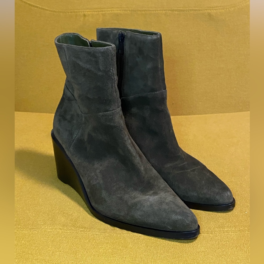 Vince Mavis Suede Wedge Heel Ankle Boots Booties  | Sz 8